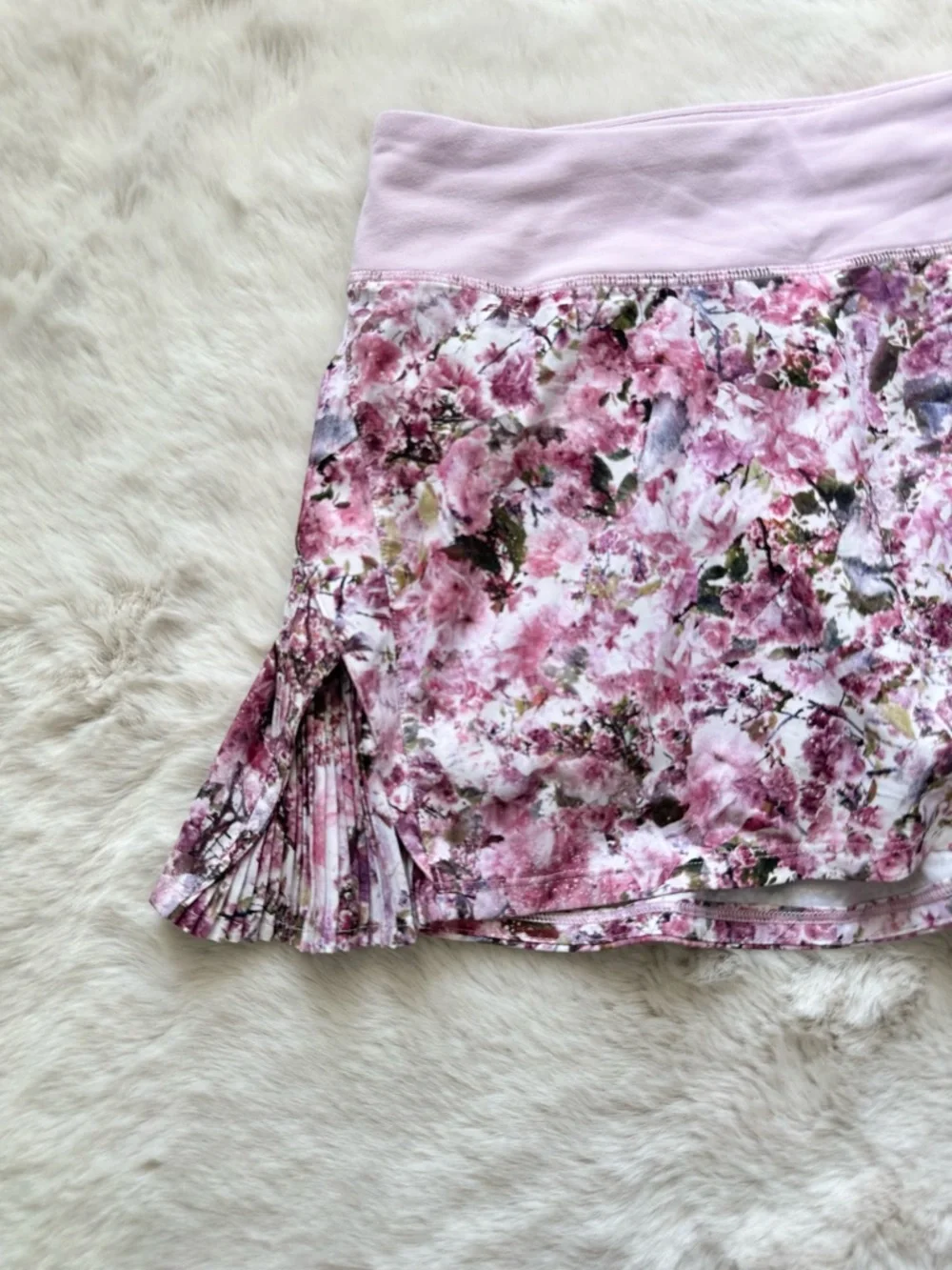 Lululemon Hotty Hot Shorts floral pleated skirt Bundle – Lot of 3 Women’s Size 4